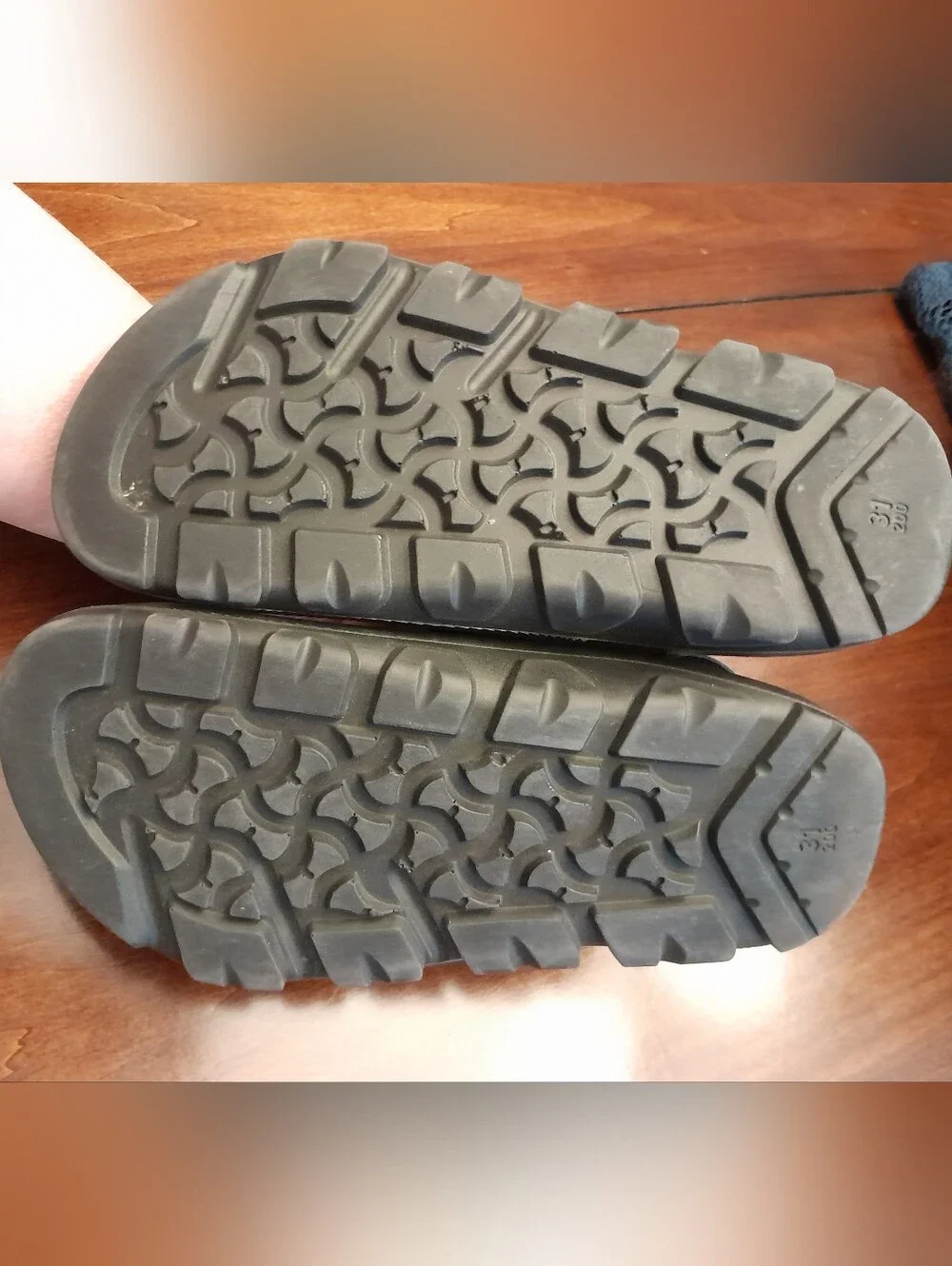 Birkenstock Kids Black Two-Strap Adjustable Sandals EU31/US13